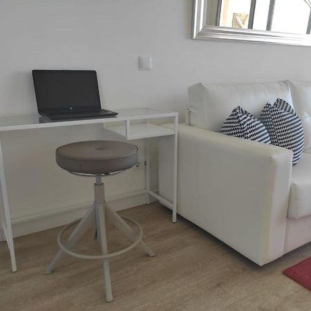 Modern Apartment With Stunning Sea View 卡拉米洛 外观 照片